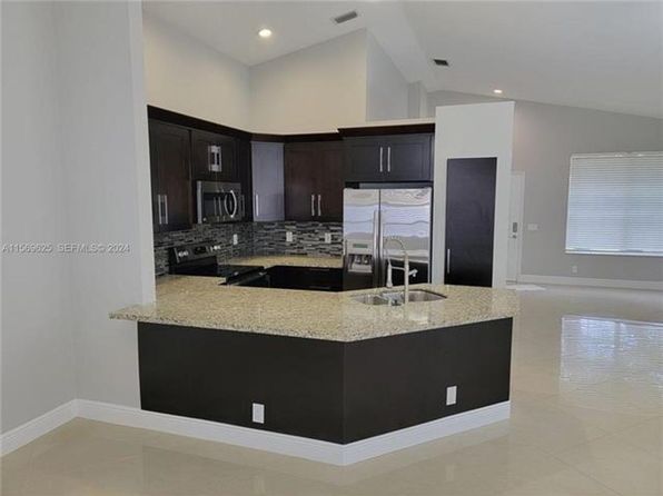 928 Falling Water Rd