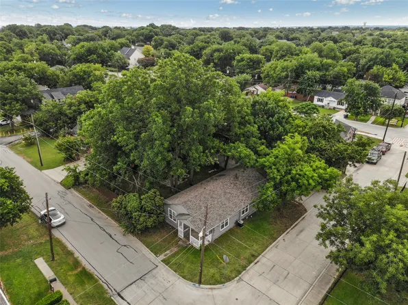 1107 Hall St, McKinney, TX 75069