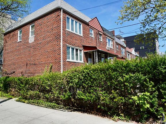 3rd image of 3001 Bronxwood Avenue