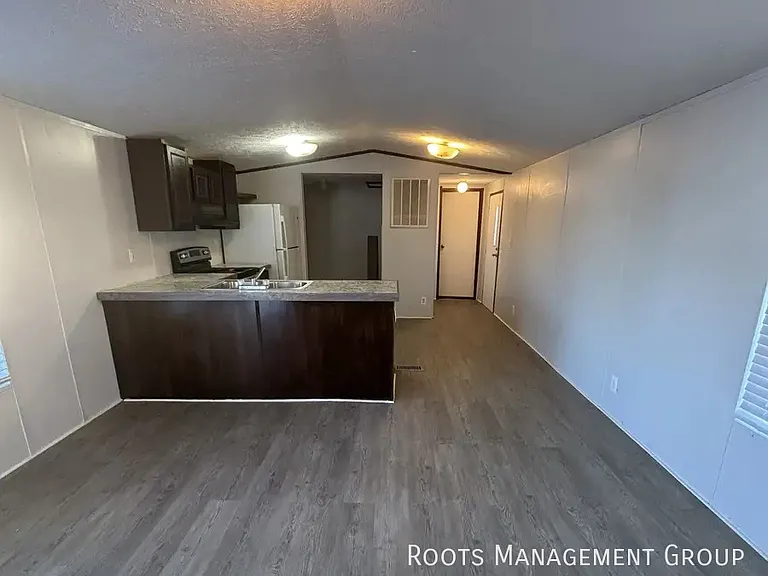 13 Casey Rd #13C — Photo 2