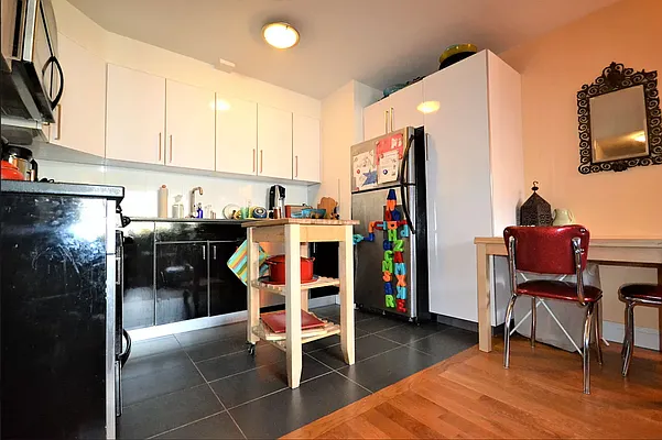 Rented by Compass | media 2