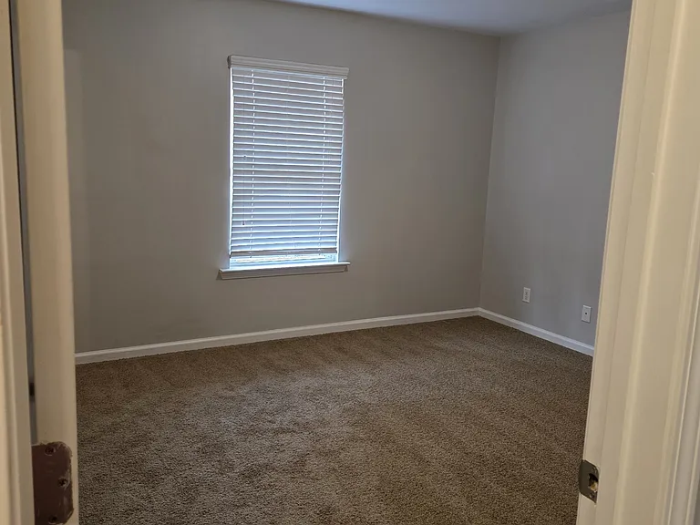 132 Neva Ave — Photo 10