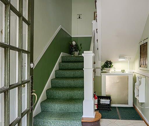 5th image of 5039-41 Wyandotte St