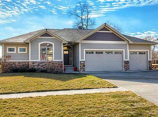 14508 Hickory Dr, Urbandale, IA 50323