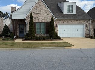 3463 Lakeshore Dr, Opelika, AL 36804