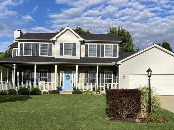 573 Oakhurst Dr, Brunswick, OH 44212