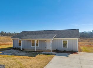 1019 W Hendricks St, Bowman, GA 30624