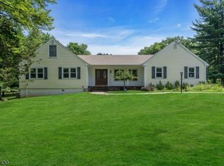 4 Blazier Rd, Warren, NJ 07059