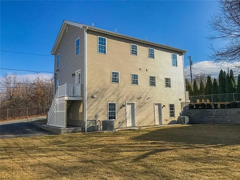 129 Mill St #1 — Photo 21