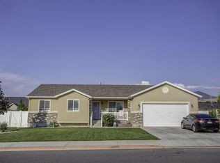 1075 S Canyon Rd, Payson, UT 84651