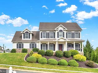 480 Francis Dr, Mechanicsburg, PA