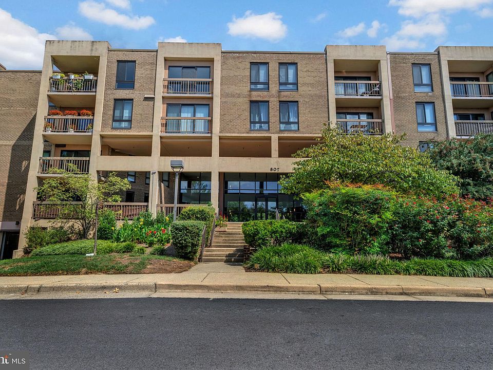 1st image of 807 N Howard St APT 313