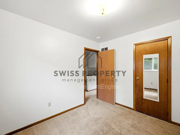 1577 Briarwood Ave — Photo 11