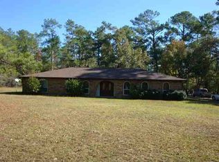 7530 River Bend Dr, Beaumont, TX 77713