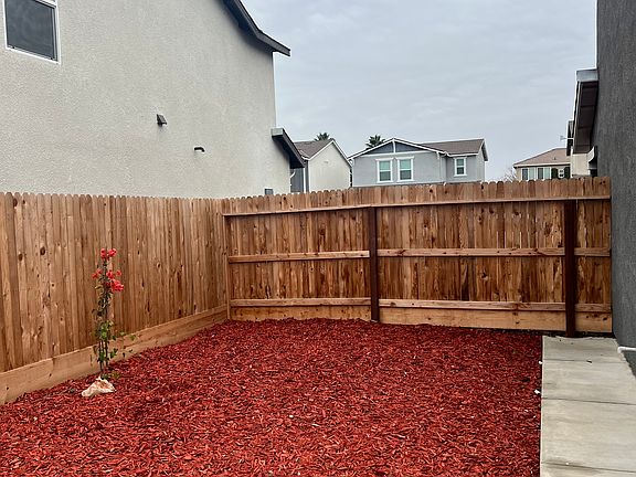 2nd image of 2108 Coulter Ln