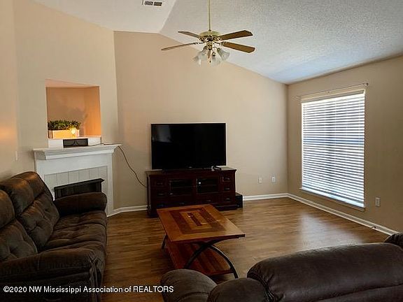 5th image of 5336 Bradley Dr