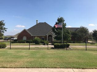 1311 W Alamosa Dr, Terrell, TX 75160