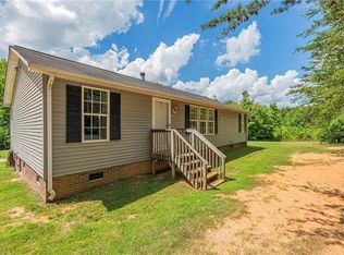 9166 County Line Rd, Kernersville, NC 27284