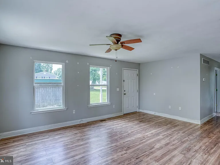 203 Hamilton St — Photo 8
