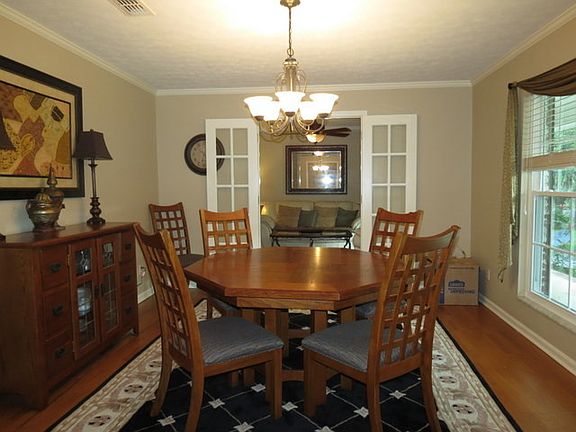 4th image of 3756 Forsythe Way
