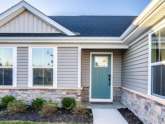 4th image of 955 Sand Hollow Dr