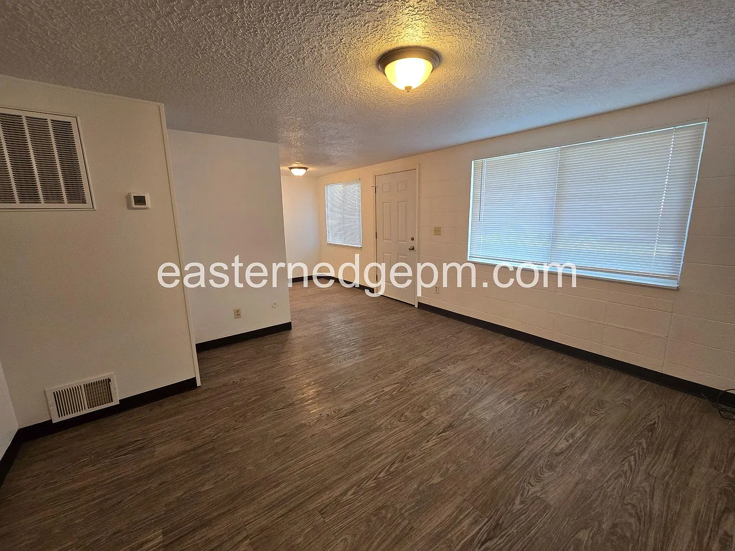 Stadium Apartments — Photo 4