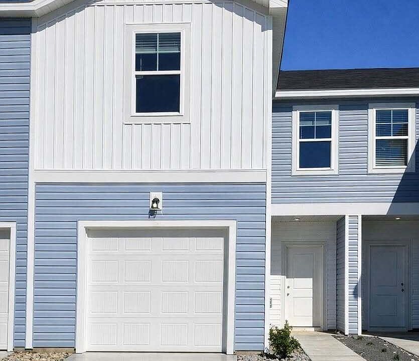 1st image of 578 Sandy Hollow Drive