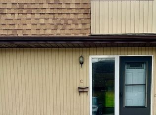 5223 Cline Rd, Kent, OH 44240