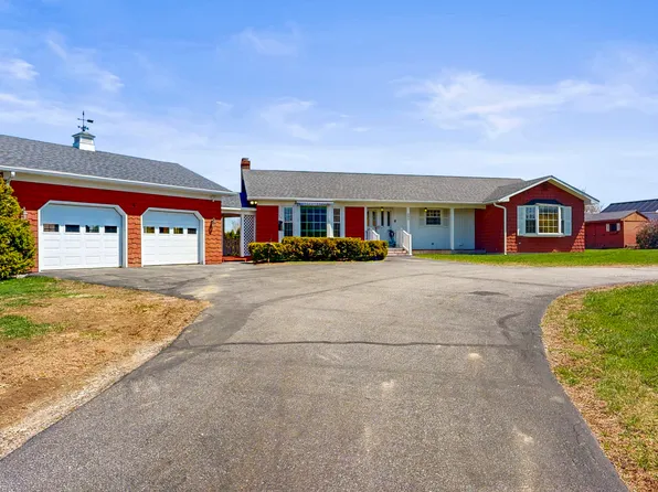 363 Beech Hill Road, Auburn, ME 04210