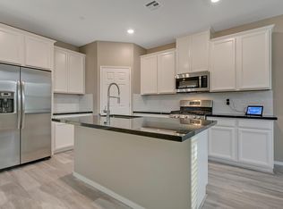 41 Lomita Heights Dr, Las Vegas, NV 89138