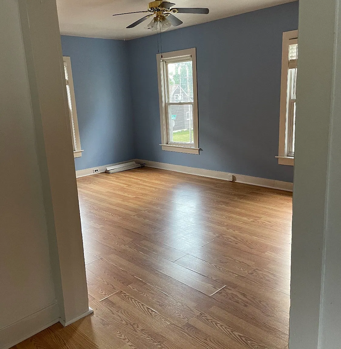 Nice 2nd floor 2 bed/1 bath apartment on Binghamton's (upper) Eastside! Nice area, great neighbors. — Photo 1