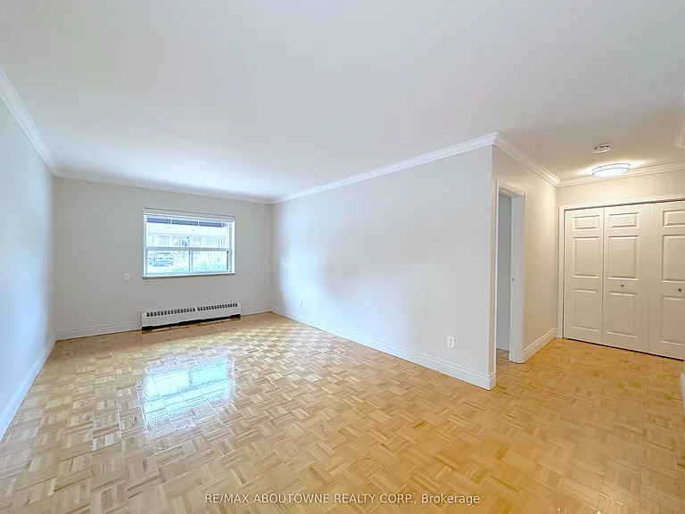 135 Allan St #109 — Photo 5