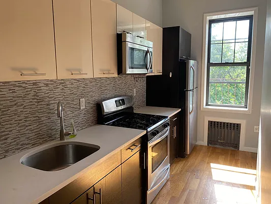 Rented by Midbrook Realty, LLC | media 31