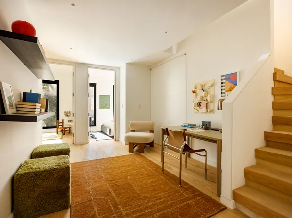 76 North 8th Street image 13 of 21