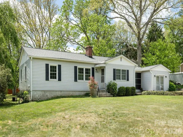 508 Higate Rd, Hendersonville, NC 28791