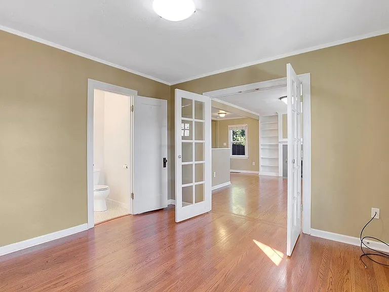 336 S Church St — Photo 19