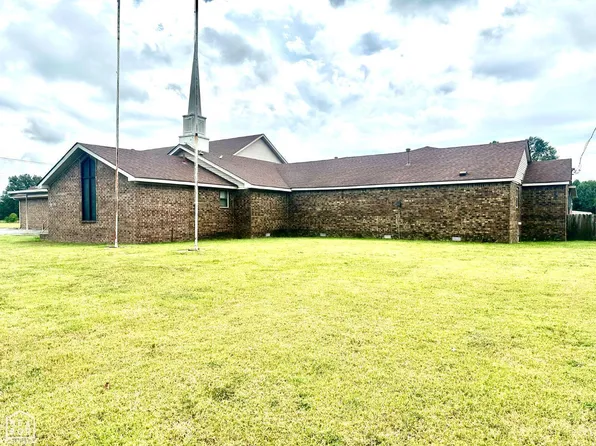 3203 Race St, Jonesboro, AR 72401