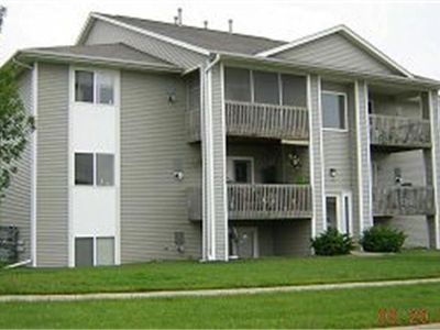 540 Augusta Cir APT 12, North Liberty, IA, 52317