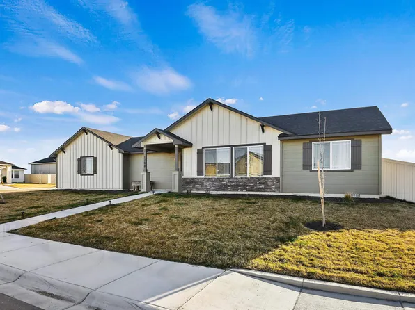 1208 Mahogany St, Parma, ID 83660