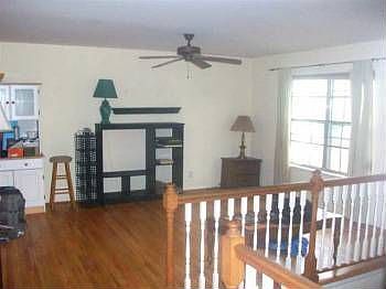 2nd image of 901 S Forrest Dr