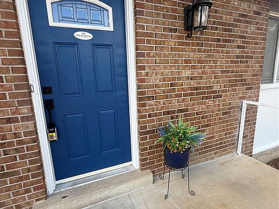 4th image of 12289 Monroe Drive
