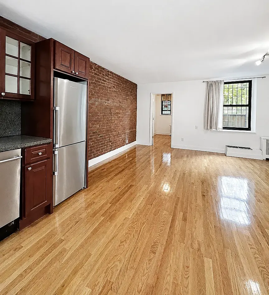 40 West 85th Street — Photo 1