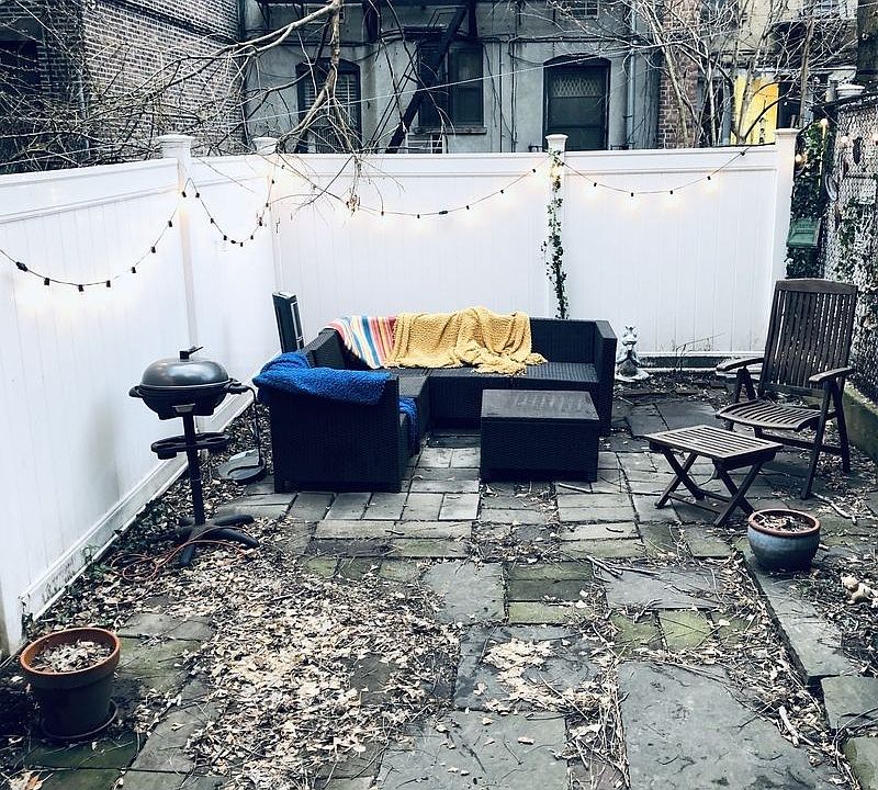 1st image of 431 W 48th St APT 1E