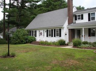 1 Accord Pond Dr, Hingham, MA 02043