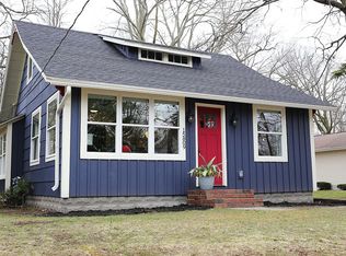 15809 Beach Dr, Spring Lake, MI 49456