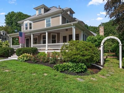 7 Winthrop Rd, Lexington, MA, 02421