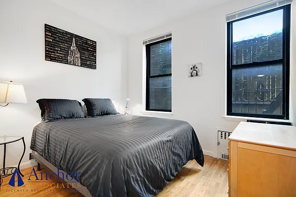 Rented by Anchor Associates | media 2