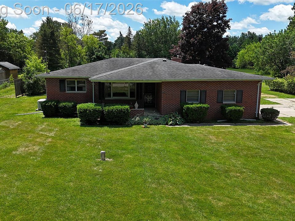 1st image of 3174 McGregor St