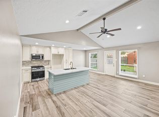 5923 Dee Dr, Pasadena, TX 77505