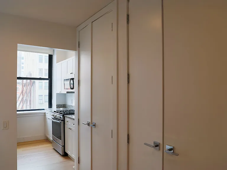 53 Park Pl #3D — Photo 3